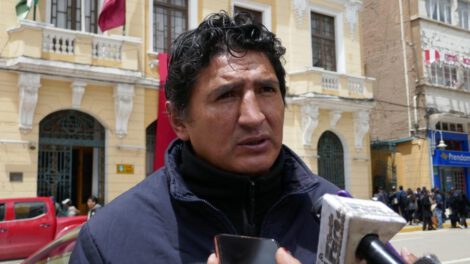 Confrontación estudiantil en Oruro durante Carnaval