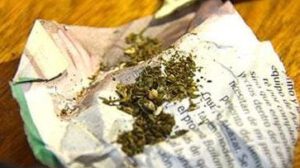 Allanamiento en Huanuni relacionado con narcotráfico