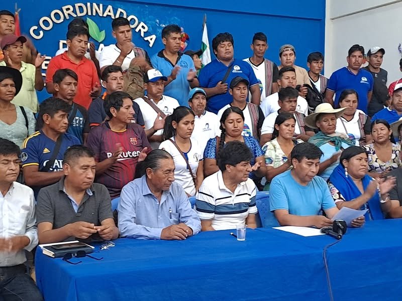 Evo Morales firma alianza con el FPV para las elecciones generales