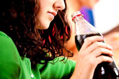 Prohibición de gaseosas en escuelas de Warnes