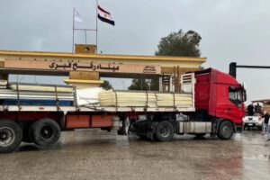 Egipto envía casas prefabricadas a Gaza