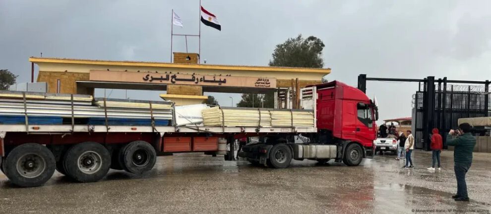 Egipto envía casas prefabricadas a Gaza