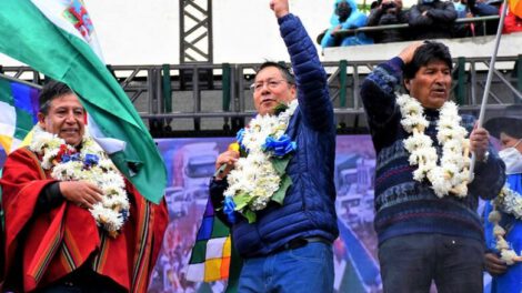 Conflicto en el MAS sobre expulsiones y renuncias masivas