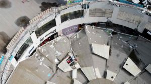 Colapso de centro comercial en Perú