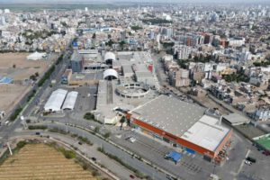Caída de cúpula en centro comercial de Perú