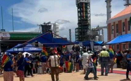 Inauguración del Complejo Siderúrgico del Mutún como un show político