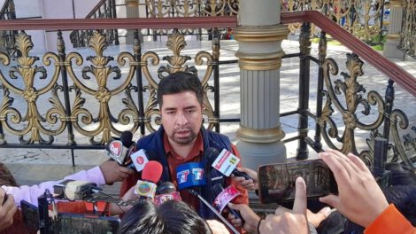 sistema de agua potable en Uriondo