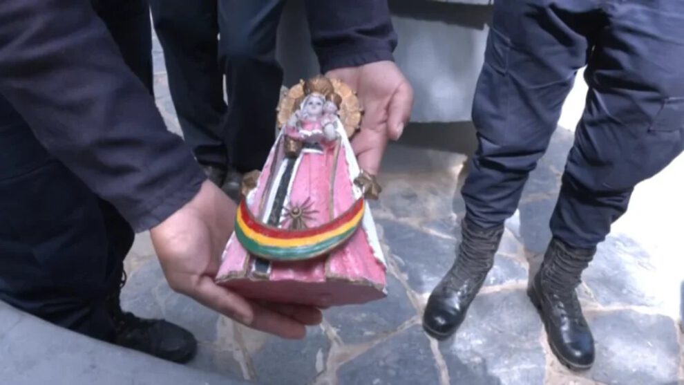 Hombre robó imágenes en cementerio de Cochabamba