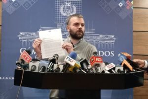 Inconsistencias en el patrimonio de Manfred Reyes Villa