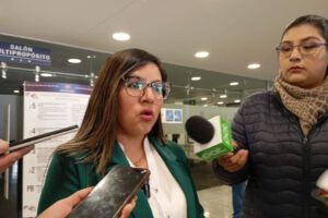 Protestas nacionales por contratos de litio lideradas por Lissa Claros