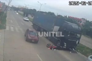 Motociclista atropellado por tráiler en Santa Cruz