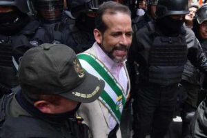 Luis Fernando Camacho critica las políticas de Arce y Evo