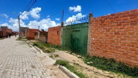 asalto violento en Cosmos 79 en El Alto