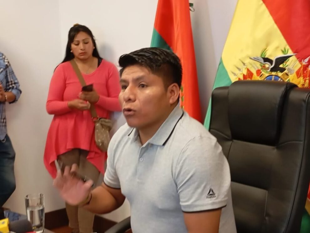 Leonardo Loza critica a Luis Arce