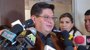Marcelo Montenegro defiende su gestión ante acusaciones de corrupción