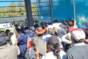 Cobros irregulares en Cochabamba durante la adjudicación de espacios