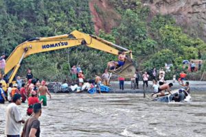 Movimientos de tierra en Tipuani