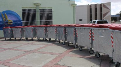 Carnaval limpio con donación de contenedores y baños químicos