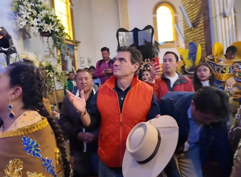 Rodrigo Paz en su visita al Carnaval de Oruro