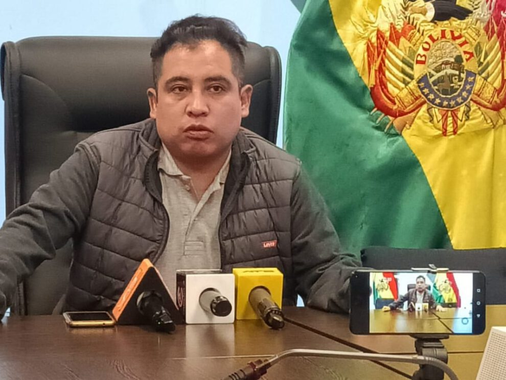 Falta de combustible en Bolivia