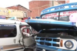 Accidente de minibús en La Paz
