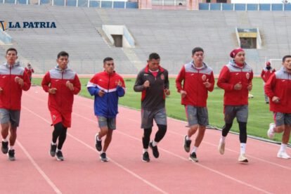 CDT Real Oruro busca refuerzos para darle jerarquía al plantel