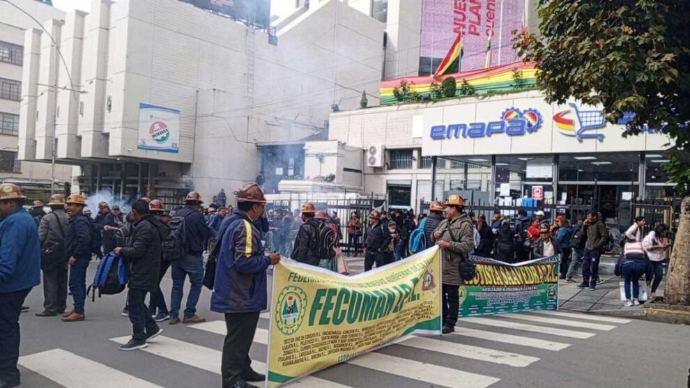 Escasez de diésel afecta a mineros en La Paz