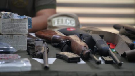 Capturan a fugitivo en Bolivia por triple asesinato en Brasil