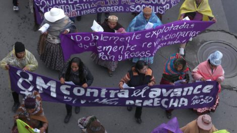 Marcha contra la violencia hacia mujeres en Bolivia