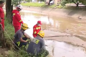 Hombre muerto en canal de drenaje tras lluvias intensas en Santa Cruz