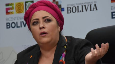 Importación de combustibles en Bolivia por el Gobierno