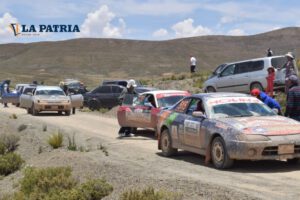 Fiesta del automovilismo en Irumita