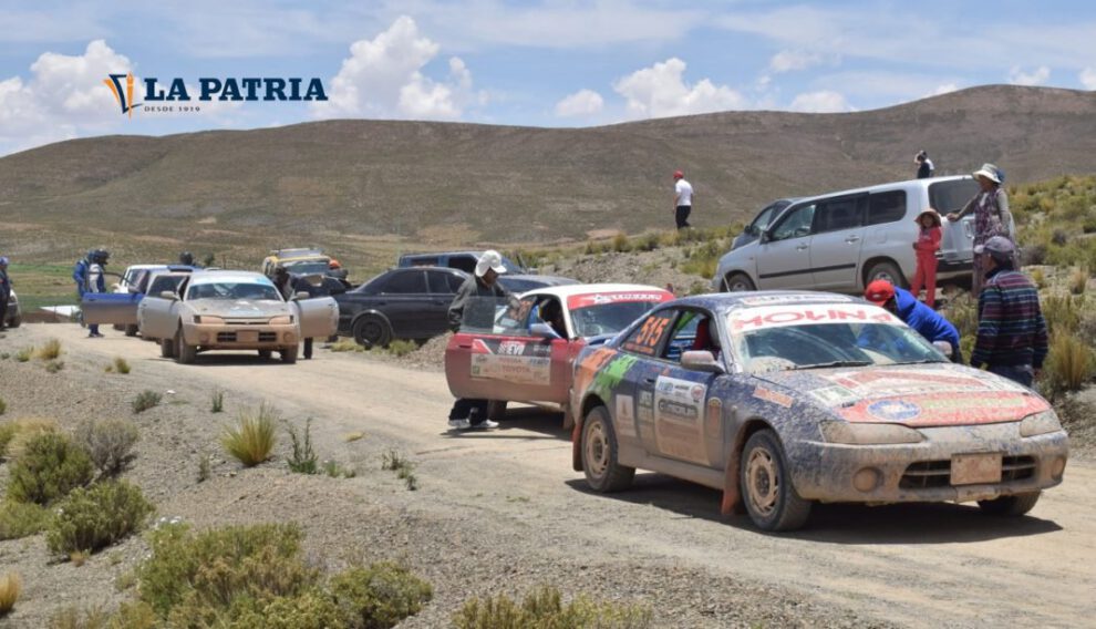 Fiesta del automovilismo en Irumita