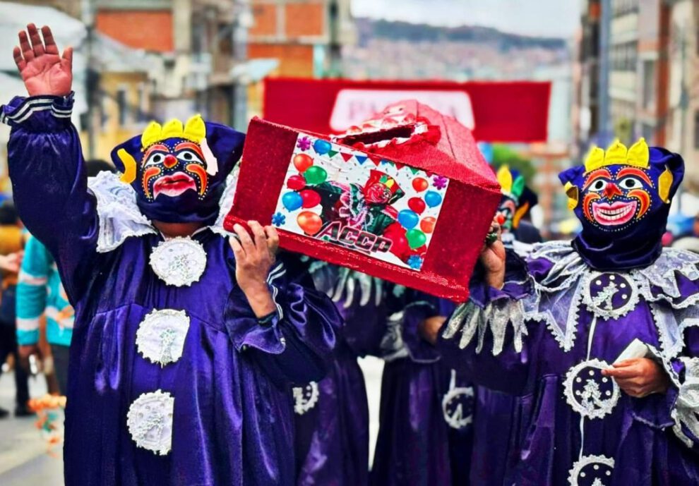 Entierro del Pepino en el carnaval de La Paz