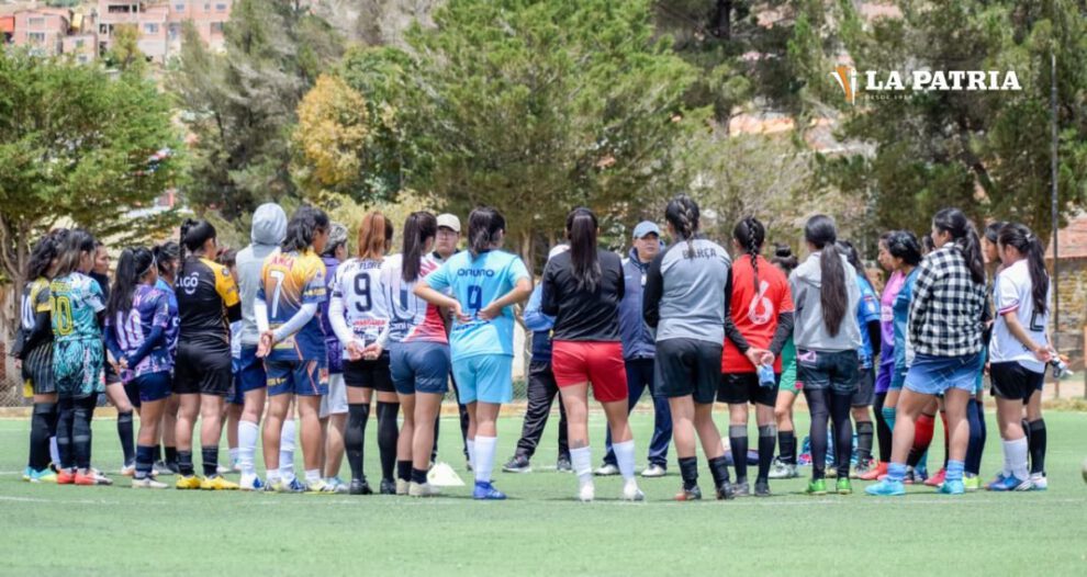 CDT Real Oruro busca jugadoras para su equipo femenino