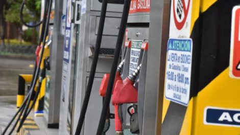 Escasez de combustibles en Bolivia