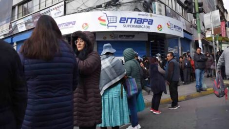 Bloqueo por escasez en Emapa en La Paz
