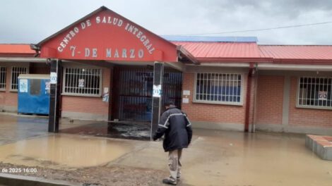 Daños en centros de salud por lluvias en Oruro