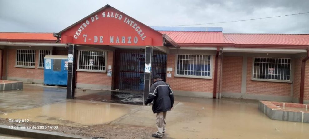 Daños en centros de salud por lluvias en Oruro