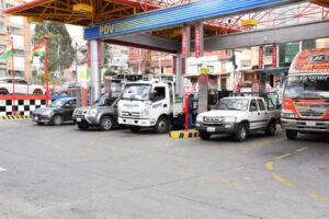 Vehículos sin registro sanitario no podrán cargar gasolina