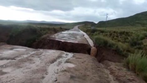 Derrumbe de puente en Caquiaviri
