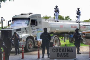 Camión cisterna secuestrado transportando 20 mil litros de diésel