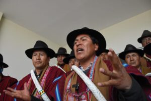 Campesinos cerco plaza Murillo exigiendo soluciones a la crisis