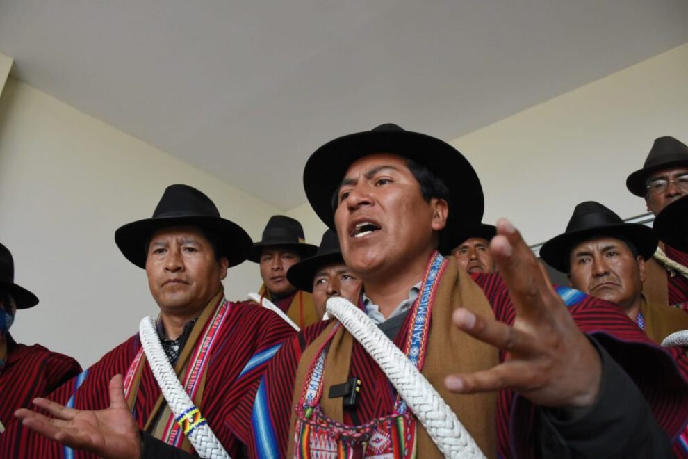 Campesinos cerco plaza Murillo exigiendo soluciones a la crisis