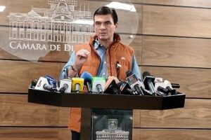 Rodrigo Paz Pereira exige a Arce no renunciar ante la crisis