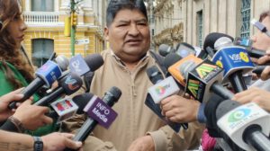 Producción minera en Bolivia cae 50% por falta de combustible
