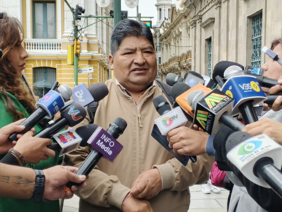 Producción minera en Bolivia cae 50% por falta de combustible