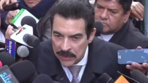 Reyes Villa critica a Morales y Quintana en encuentro por la estabilidad y democracia