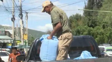Capturan a mujer y chofer por intentar transportar gasolina de manera ilegal