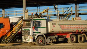 Cisternas de YPFB en bloqueo de El Alto